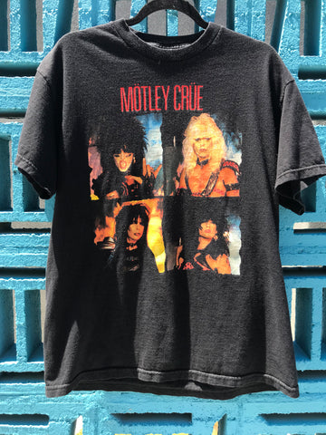 Vintage 1983 Motley Crue Shout at The Devil Y2K 2004 reissue T Shirt size Large