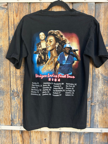 Vintage 2004 Verizon Ladies First Tour with Beyoncé Alicia Keys and Missy Elliot 2000s Parking Lot Bootleg T-Shirt Medium