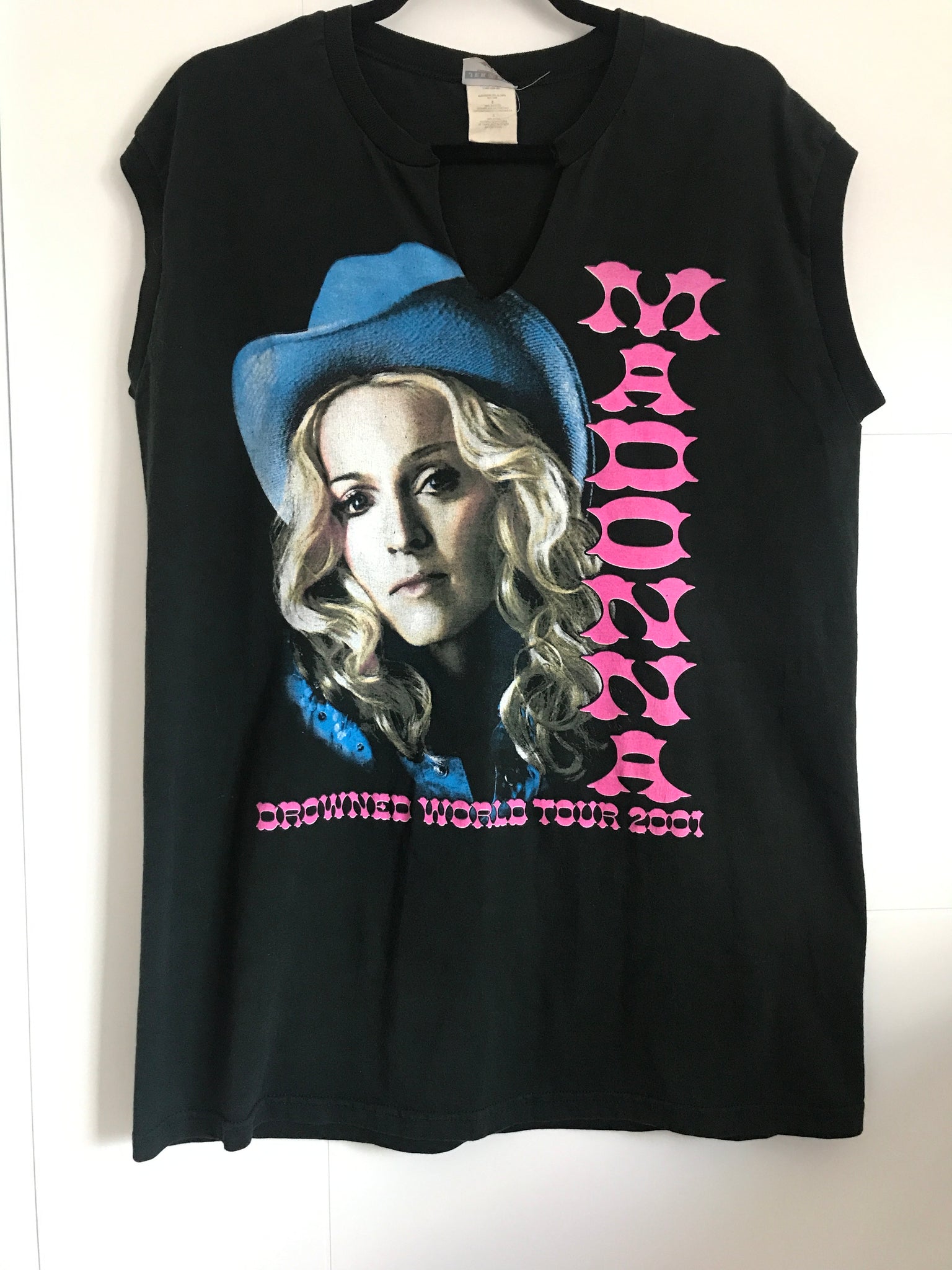 Vintage Madonna 2001 Drowned World Parking Lot Bootleg Muscle Tank 